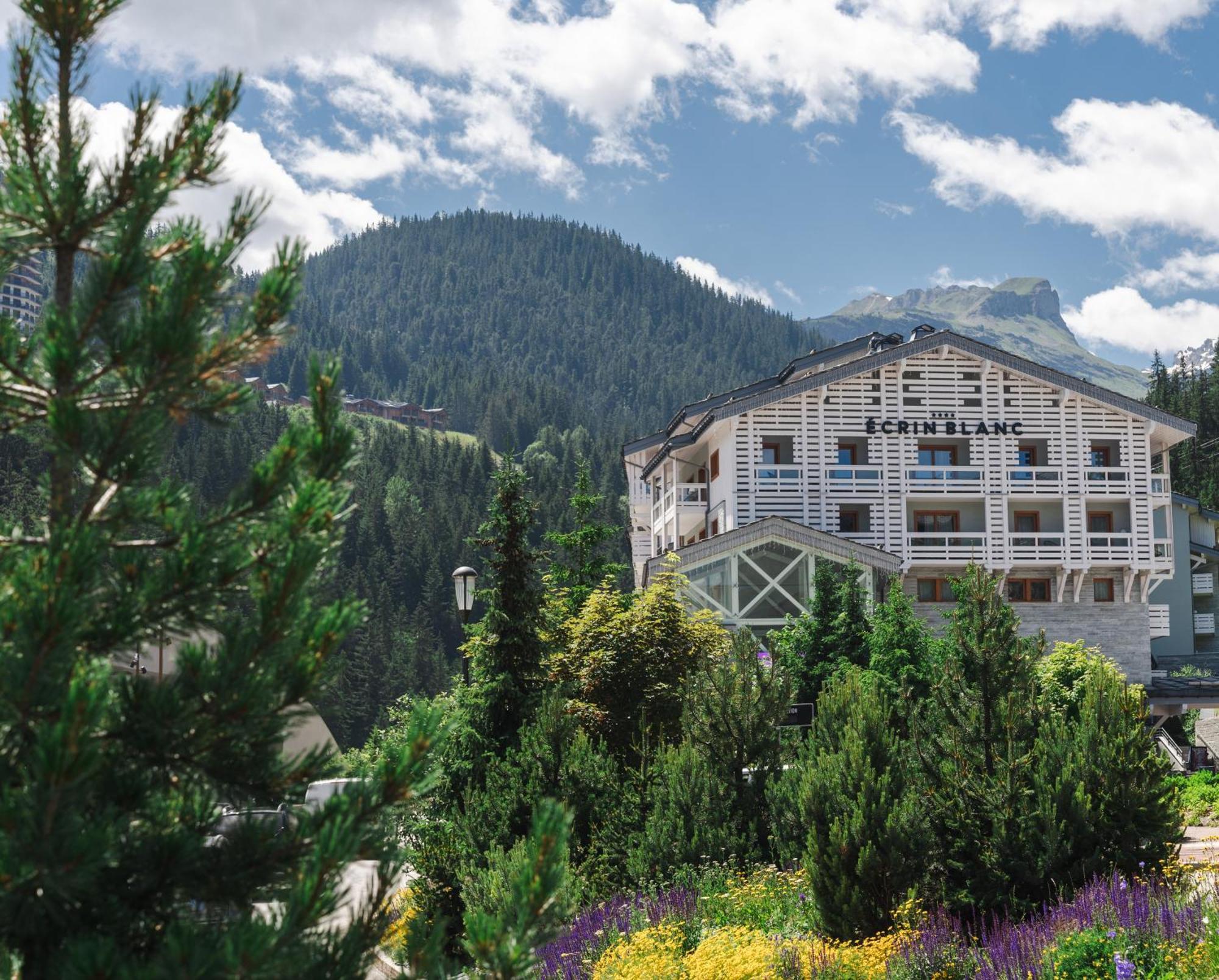 Ecrin Blanc Resort Courchevel - Aquapark Ngoại thất bức ảnh